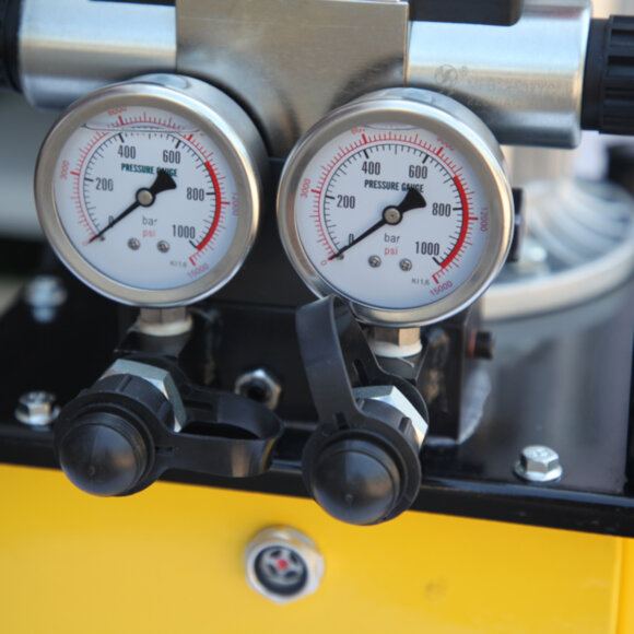 Насос маслянный гидравлический, поршневой с электроприводом Car-Tool CT-E630-1