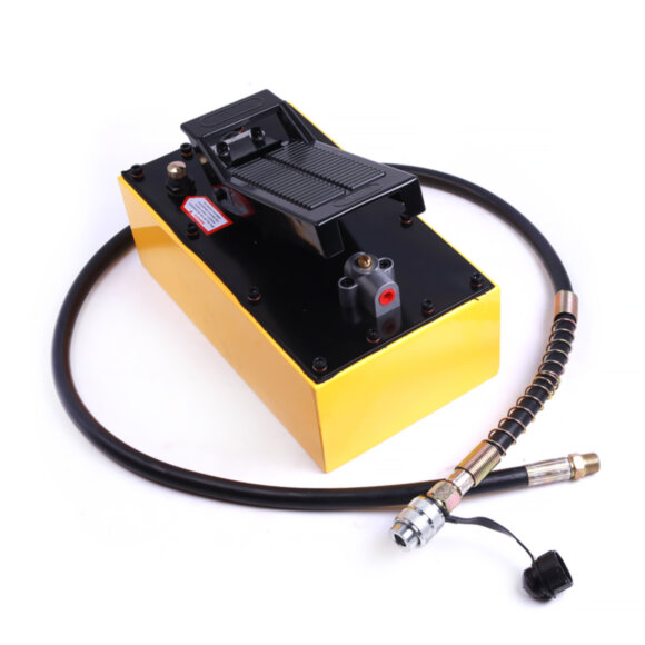 Гидравлический насос с пневмоприводом 4.5 л. Car-Tool CT-A3037