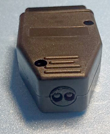 Индикатор полярности и наличия питания на OBD2 разъеме